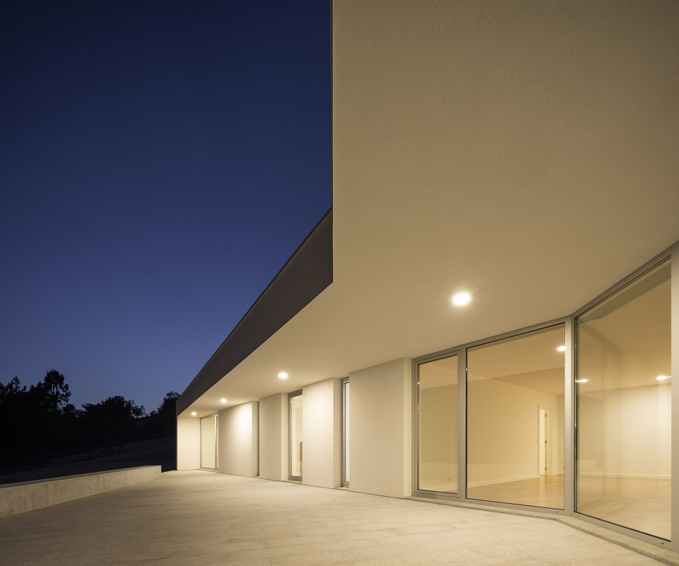 house in lamego by antonio ildefonso architect