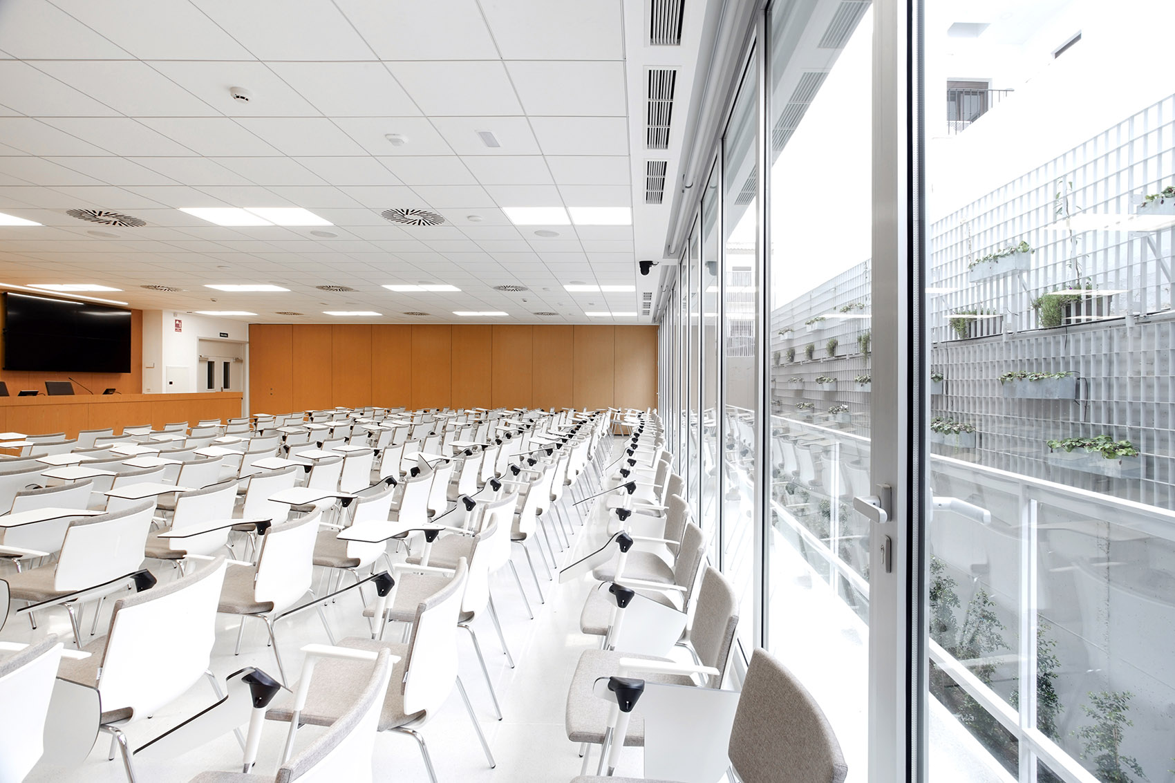 osuna university school by unia arquitectos