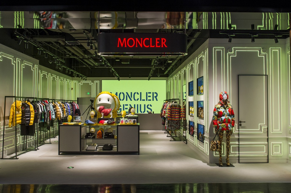 gentle monster introduces the digital analog future to skp s beijing