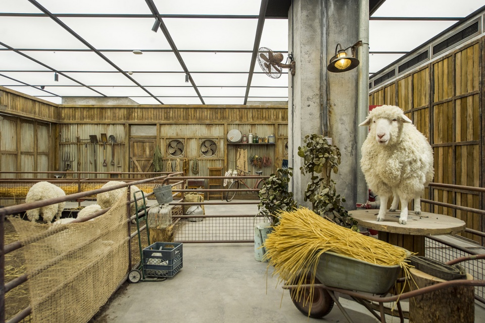 gentle monster introduces the digital analog future to skp s beijing
