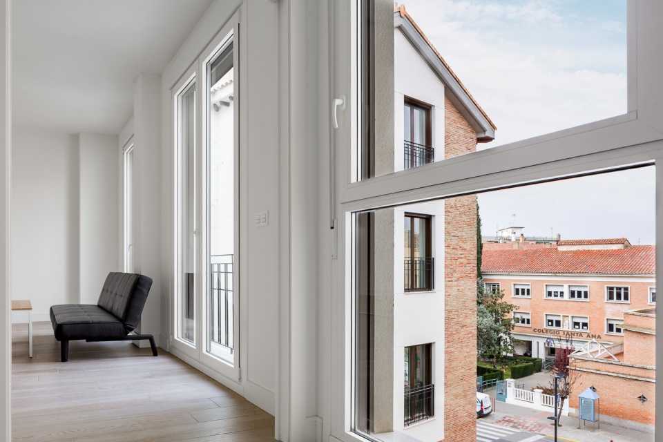 collective housing torrero building by domper domingo arquitectos