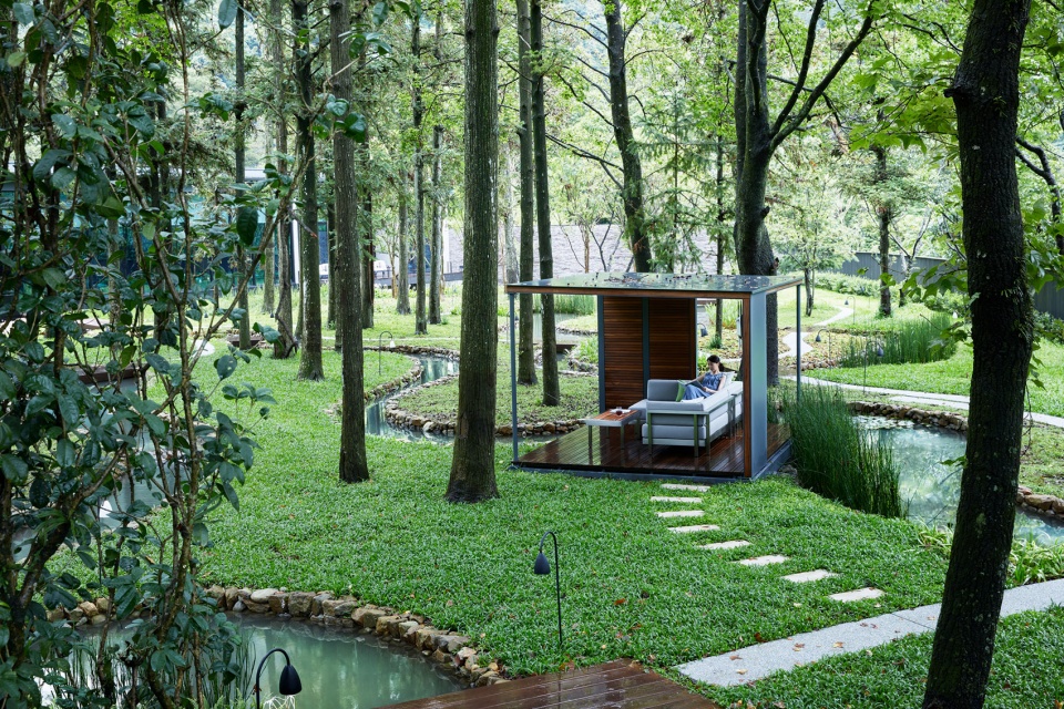 hoshinoya guguan by azuma architect associates