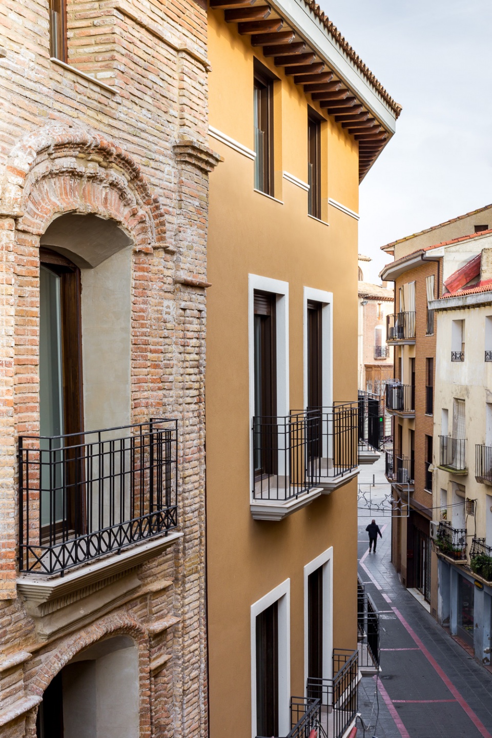 collective housing torrero building by domper domingo arquitectos
