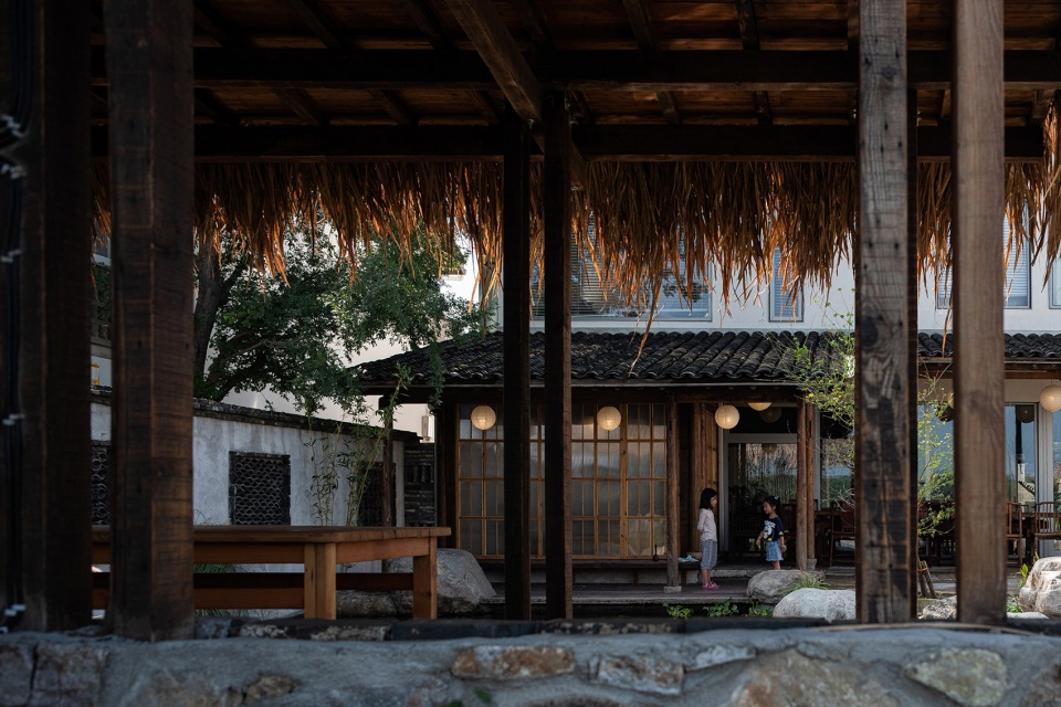 WUSH Inn DESHIN