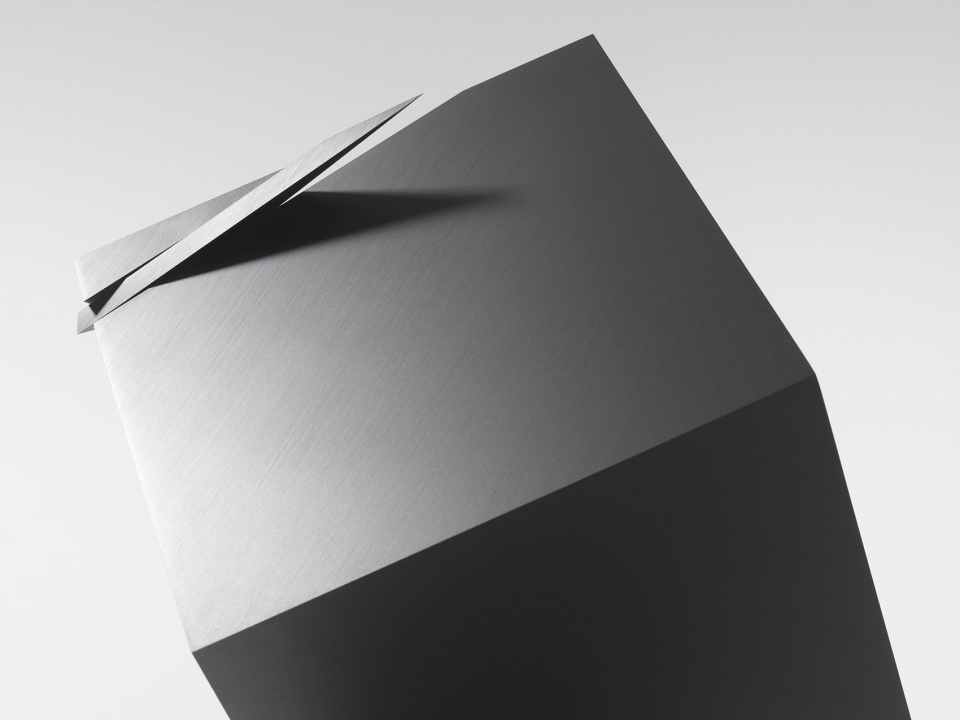 cubic clock by nendo