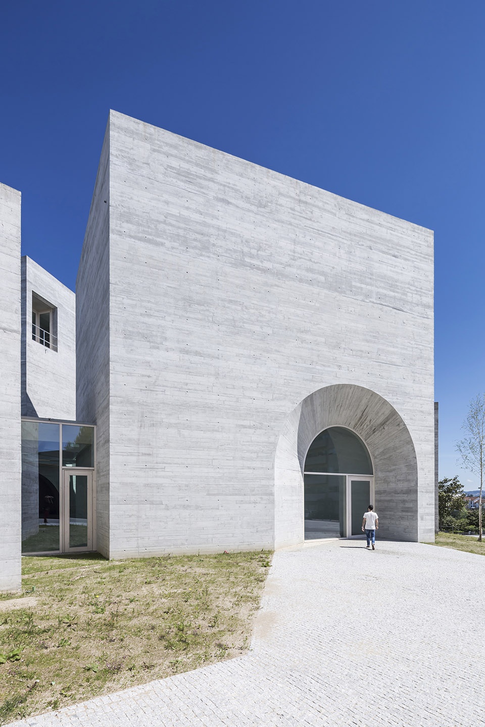 interpretation centre of romanesque by spaceworkers