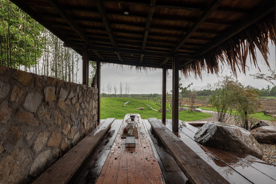 WUSH Inn DESHIN