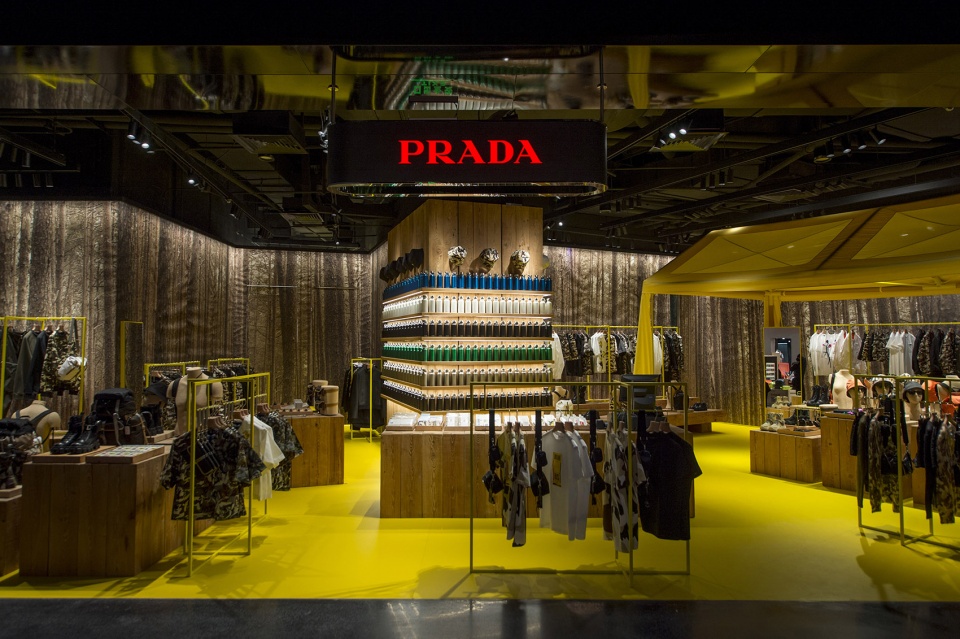 gentle monster introduces the digital analog future to skp s beijing