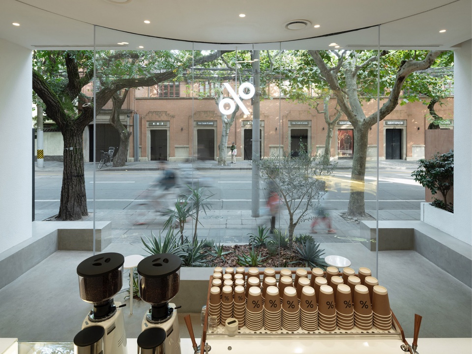arabica west jianguo road shanghai by b l u e architecture studio