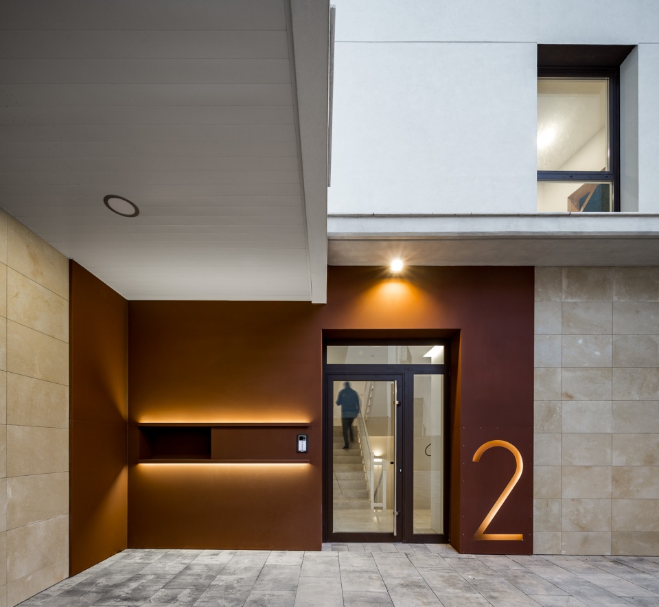 collective housing torrero building by domper domingo arquitectos