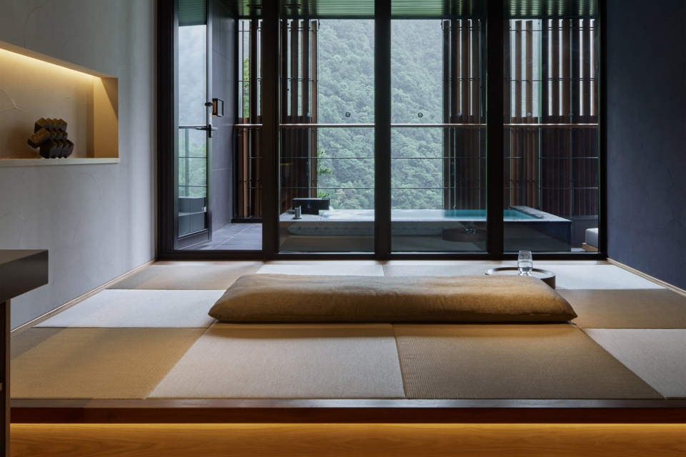 hoshinoya guguan by azuma architect associates