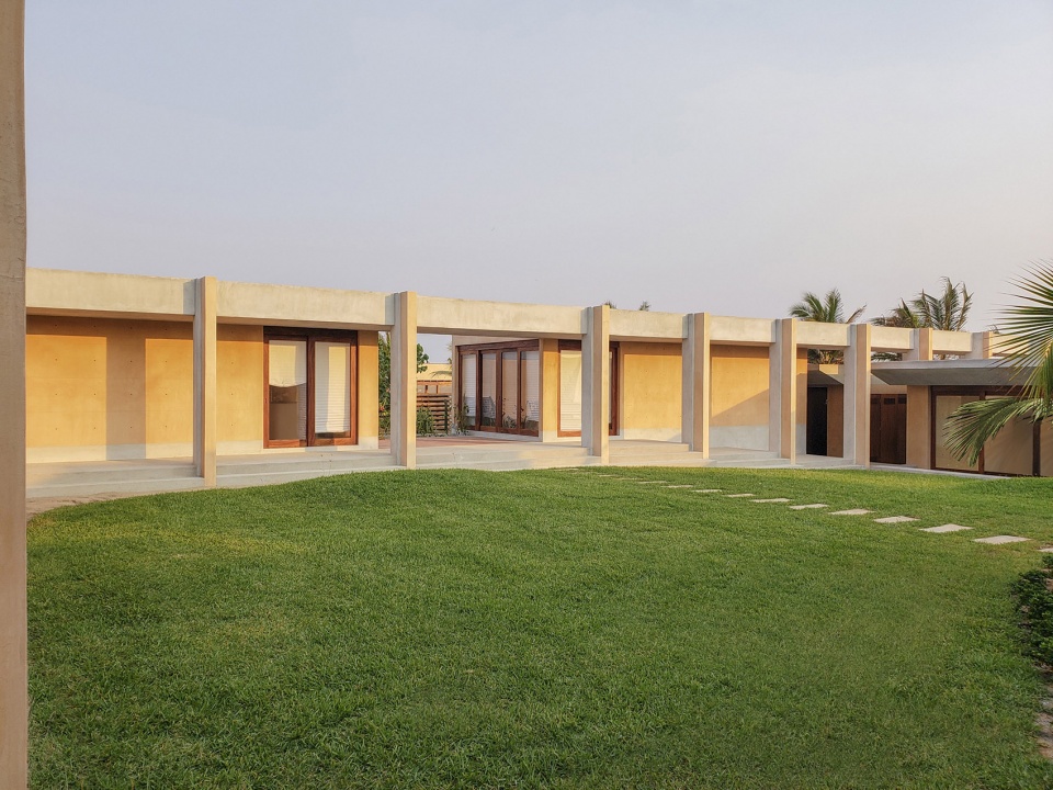 lyons garden by co lateral