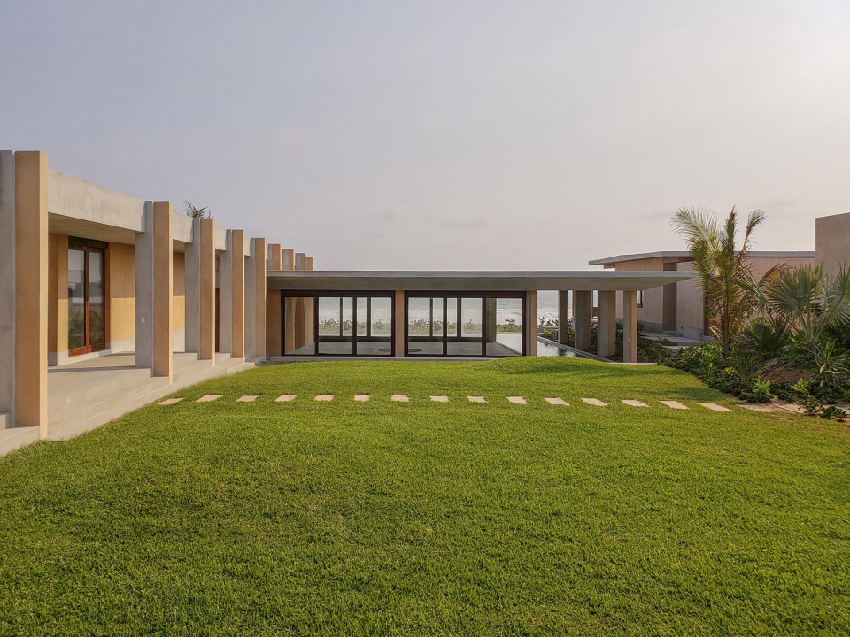 lyons garden by co lateral