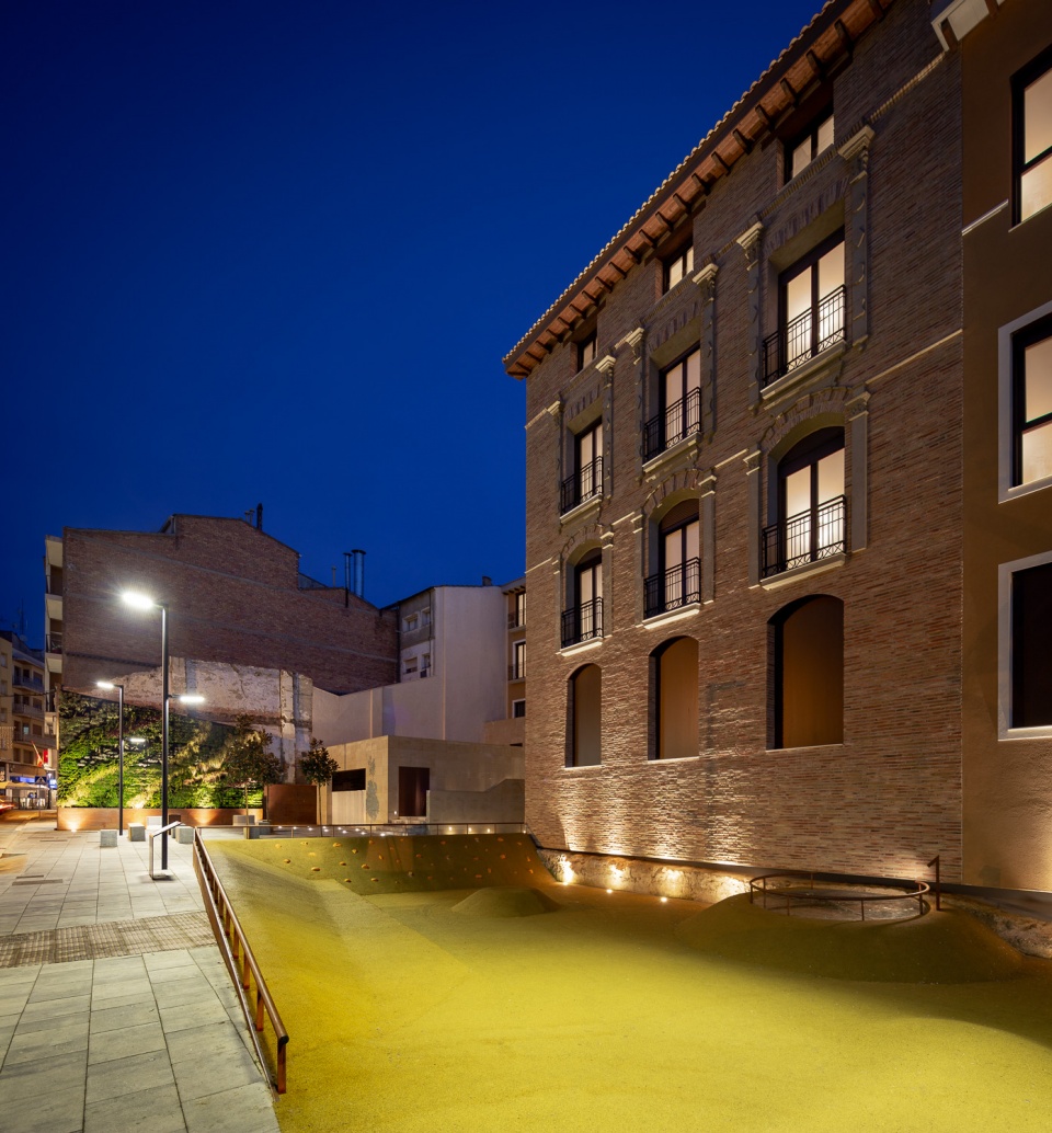 collective housing torrero building by domper domingo arquitectos