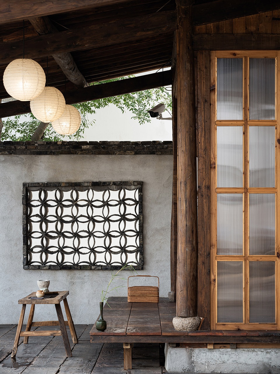 WUSH Inn DESHIN