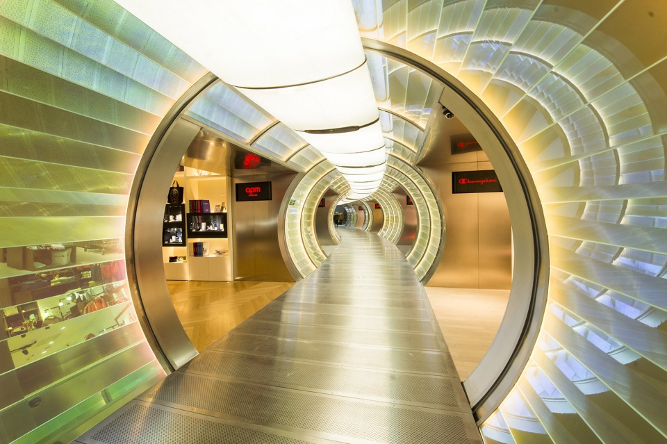 gentle monster introduces the digital analog future to skp s beijing 1