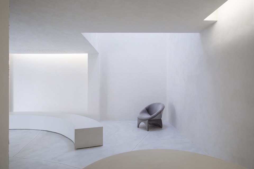 selo by mnma studio