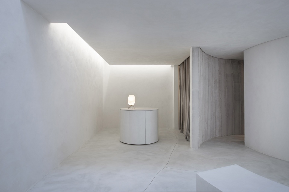 selo by mnma studio