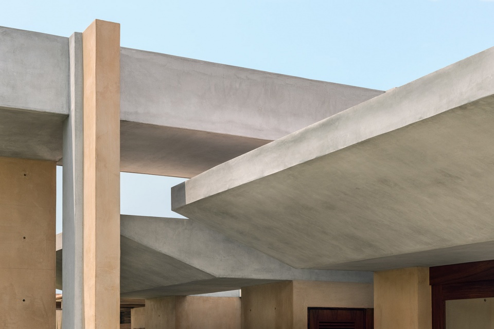 lyons garden by co lateral