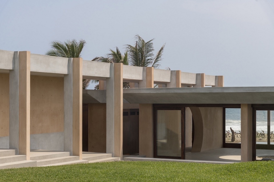 lyons garden by co lateral