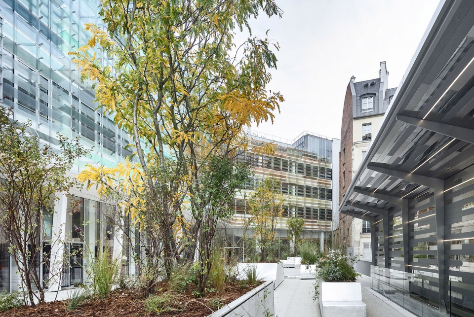 Grand Central Paris by Ferrier Marchetti Studio