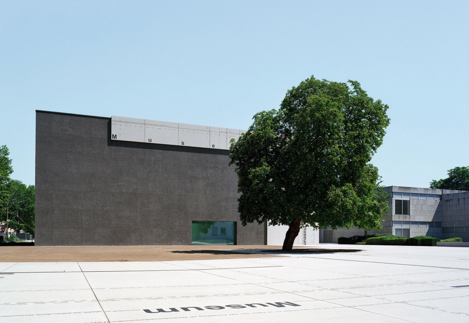 extension moderne galerie saarland museum by kuehn malvezzi