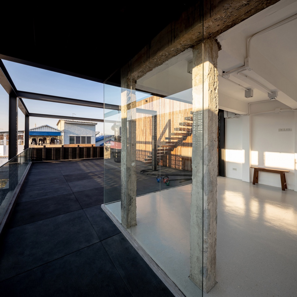 pa prank hostel by idin architects
