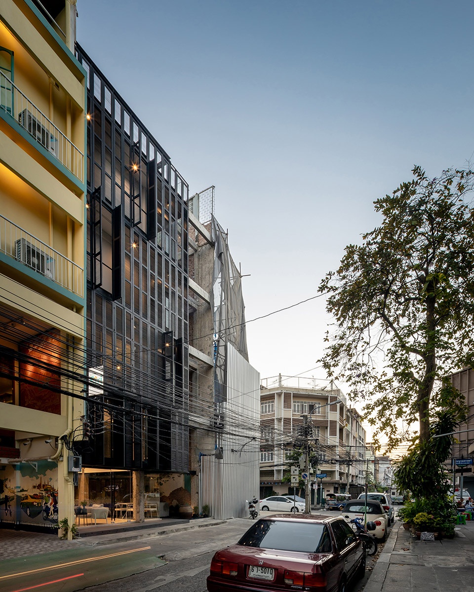 pa prank hostel by idin architects