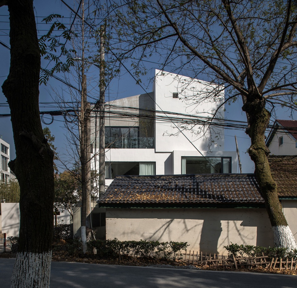 laiyee guest house in moganshan china by atdesign