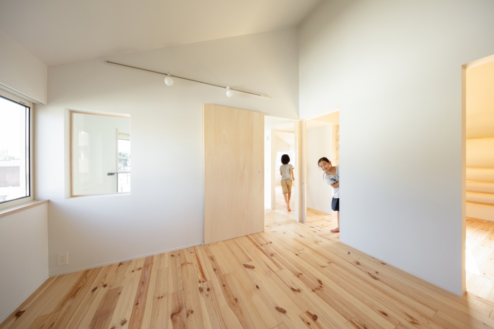 xquarter house by uenoa