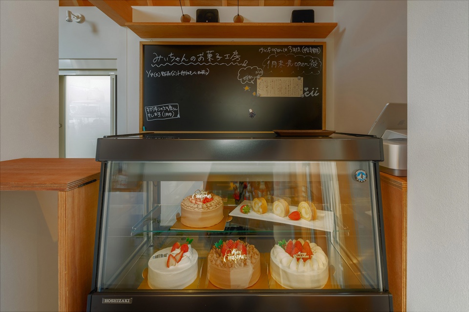 mi chans sweets factory by alts design office