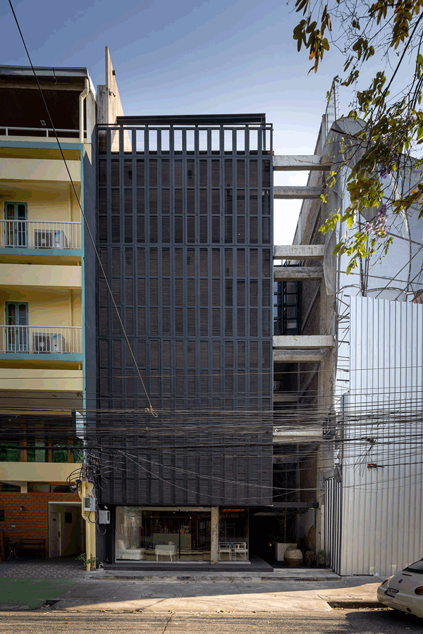 pa prank hostel by idin architects 1
