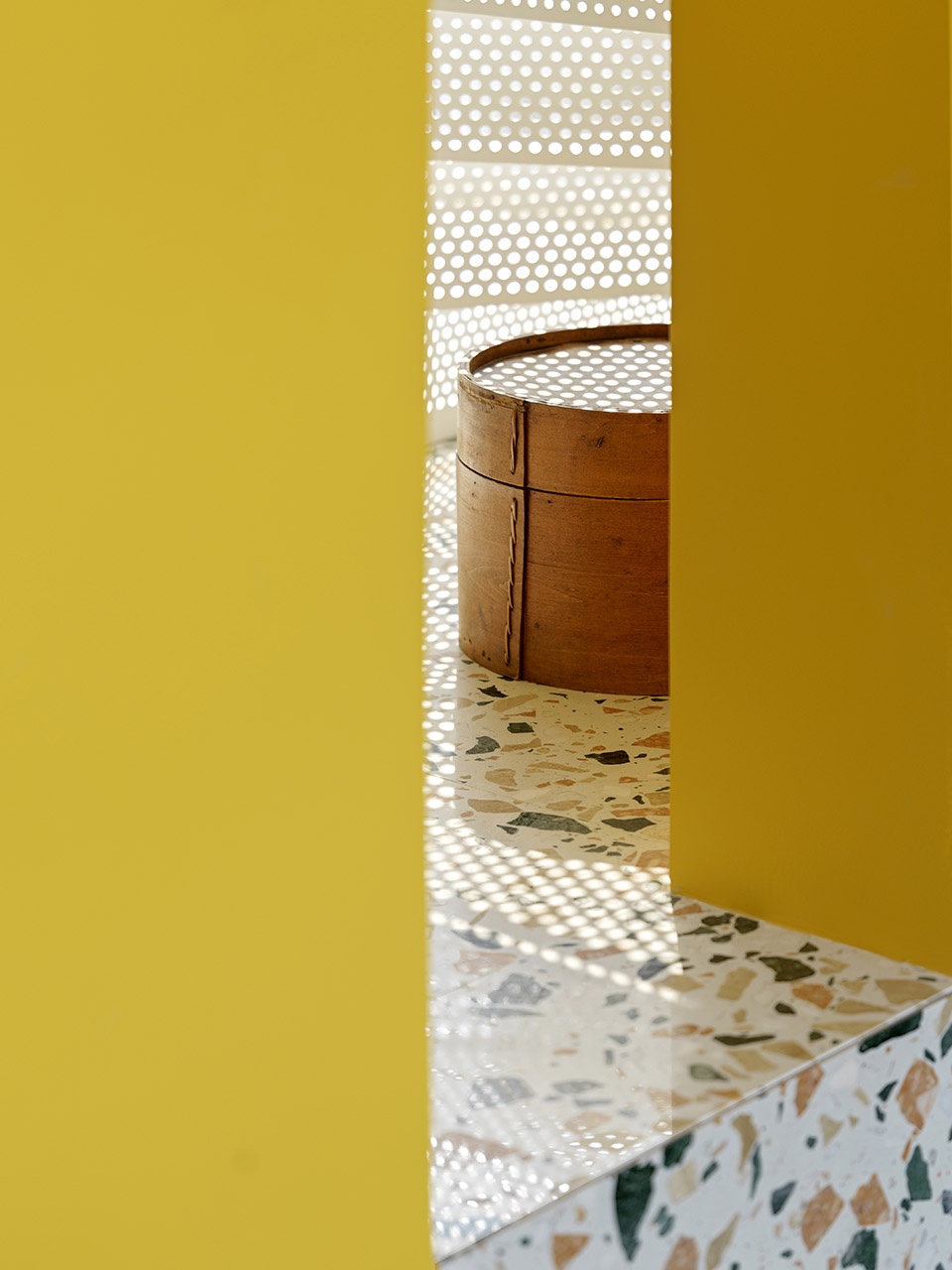 house p china by mddm studio