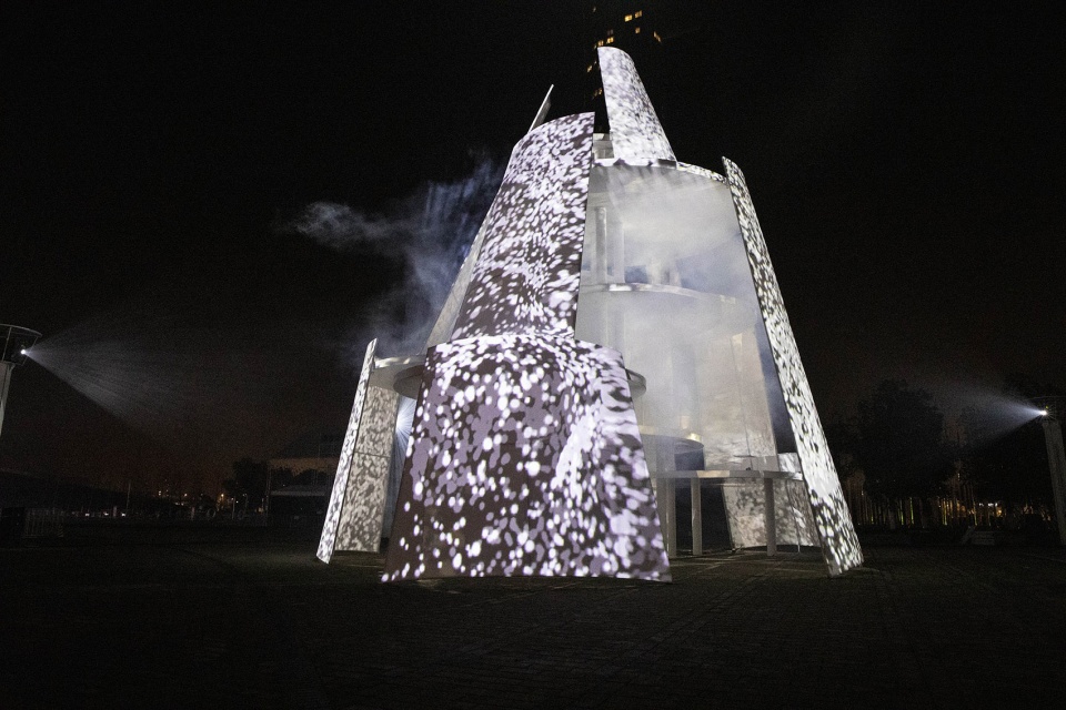 architectural lighting shuttles light and shadow nanjing time tower china by purilighting