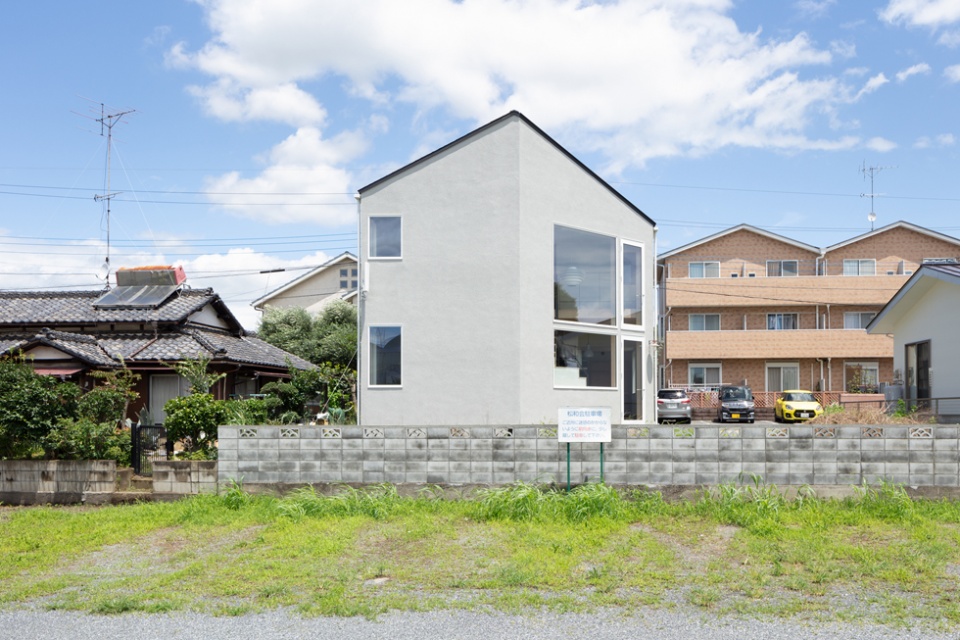 xquarter house by uenoa