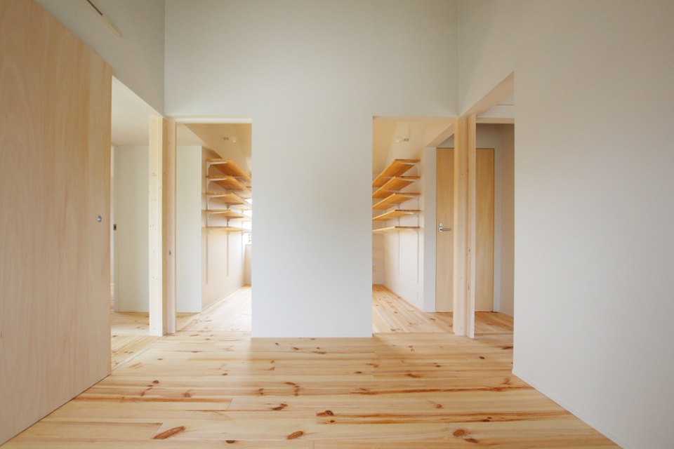xquarter house by uenoa