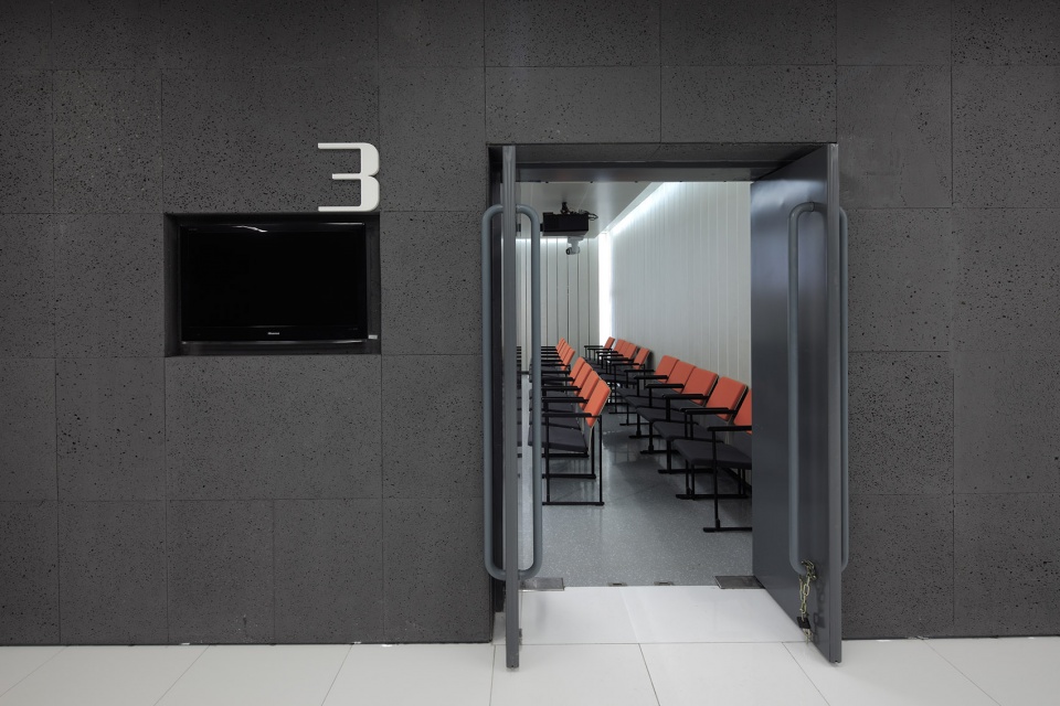 nanjing drum tower hospital china by lemanarc sa