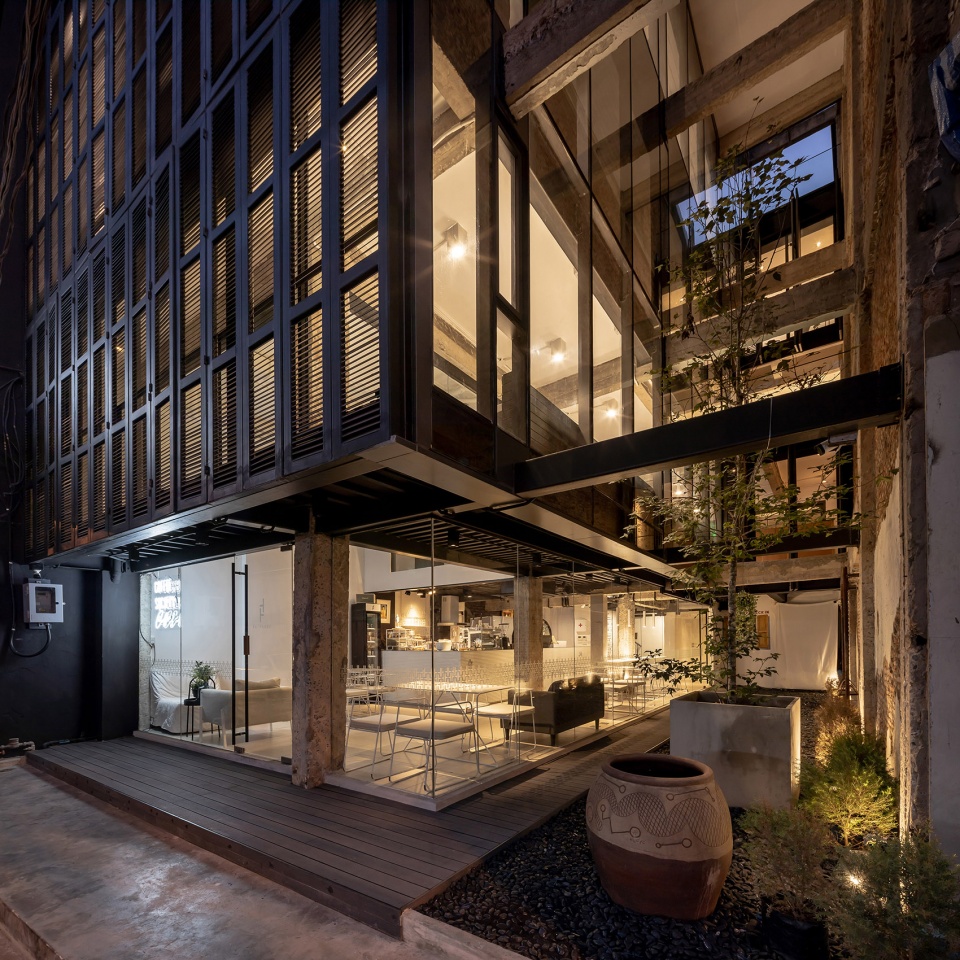 pa prank hostel by idin architects