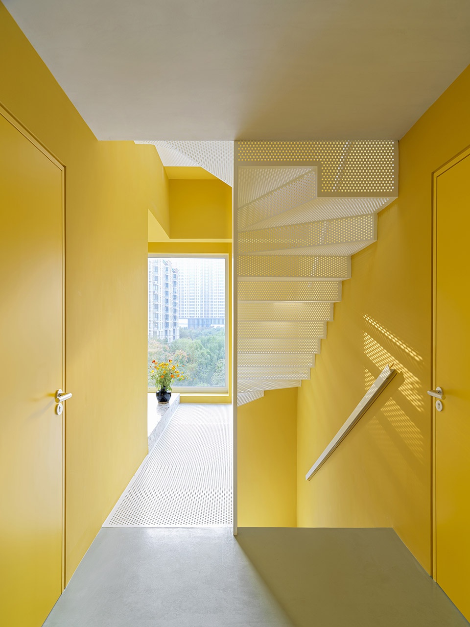 house p china by mddm studio