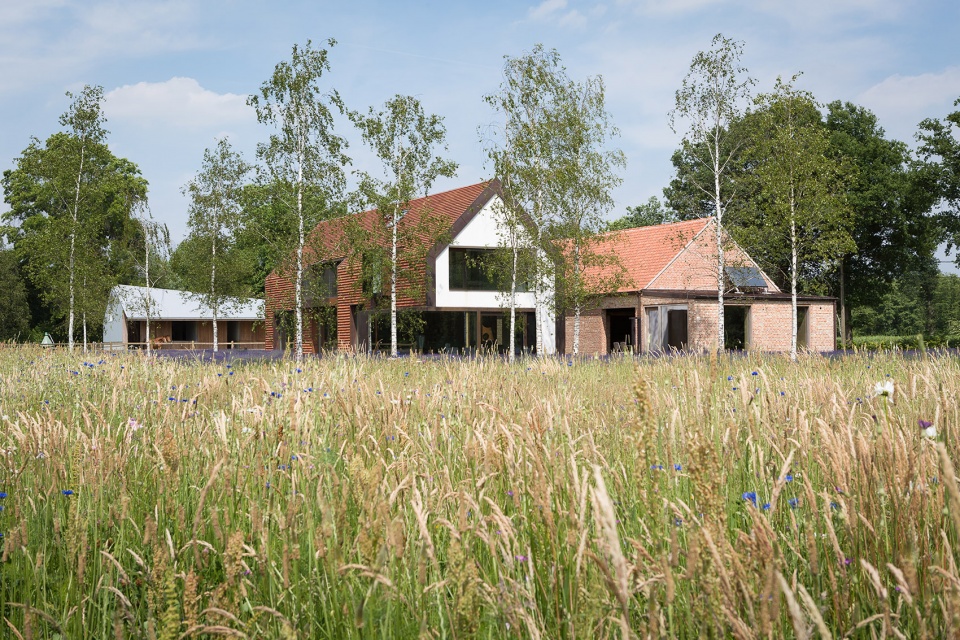 house olmen by pascal françois architects