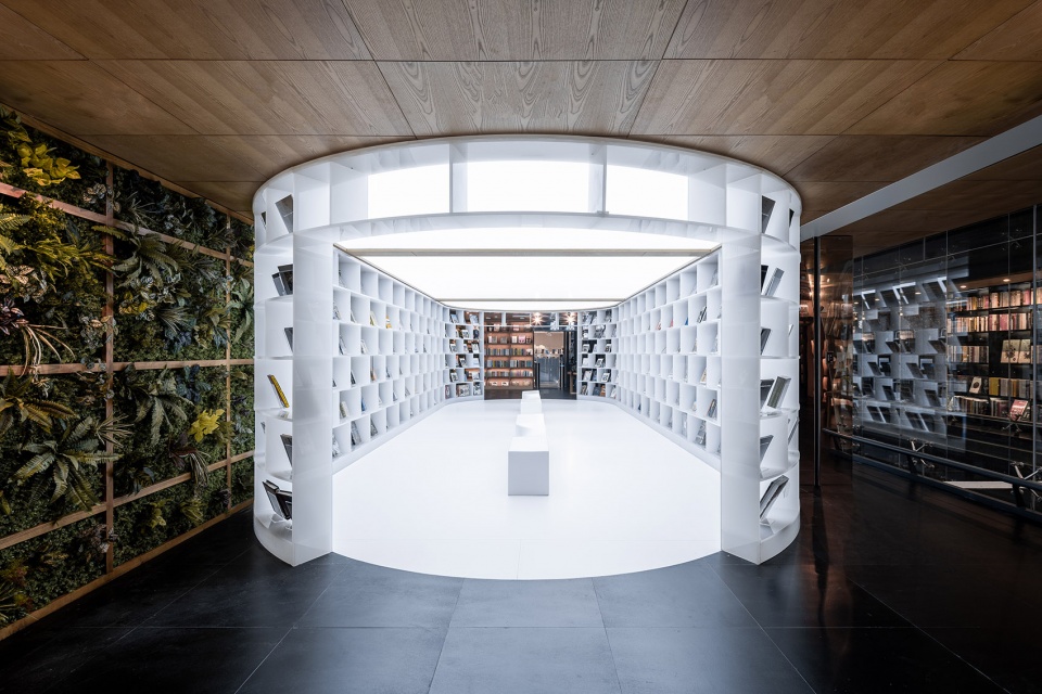 hubei foreign language bookstore china by wutopia lab1