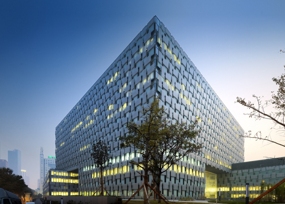 nanjing drum tower hospital china by lemanarc sa