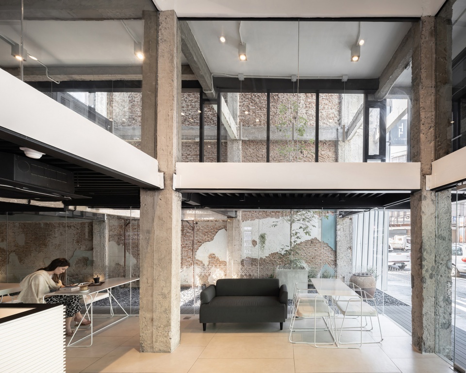pa prank hostel by idin architects
