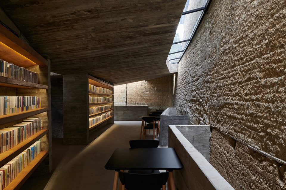xiadi paddy field bookstore of librairie avant garde china by tao