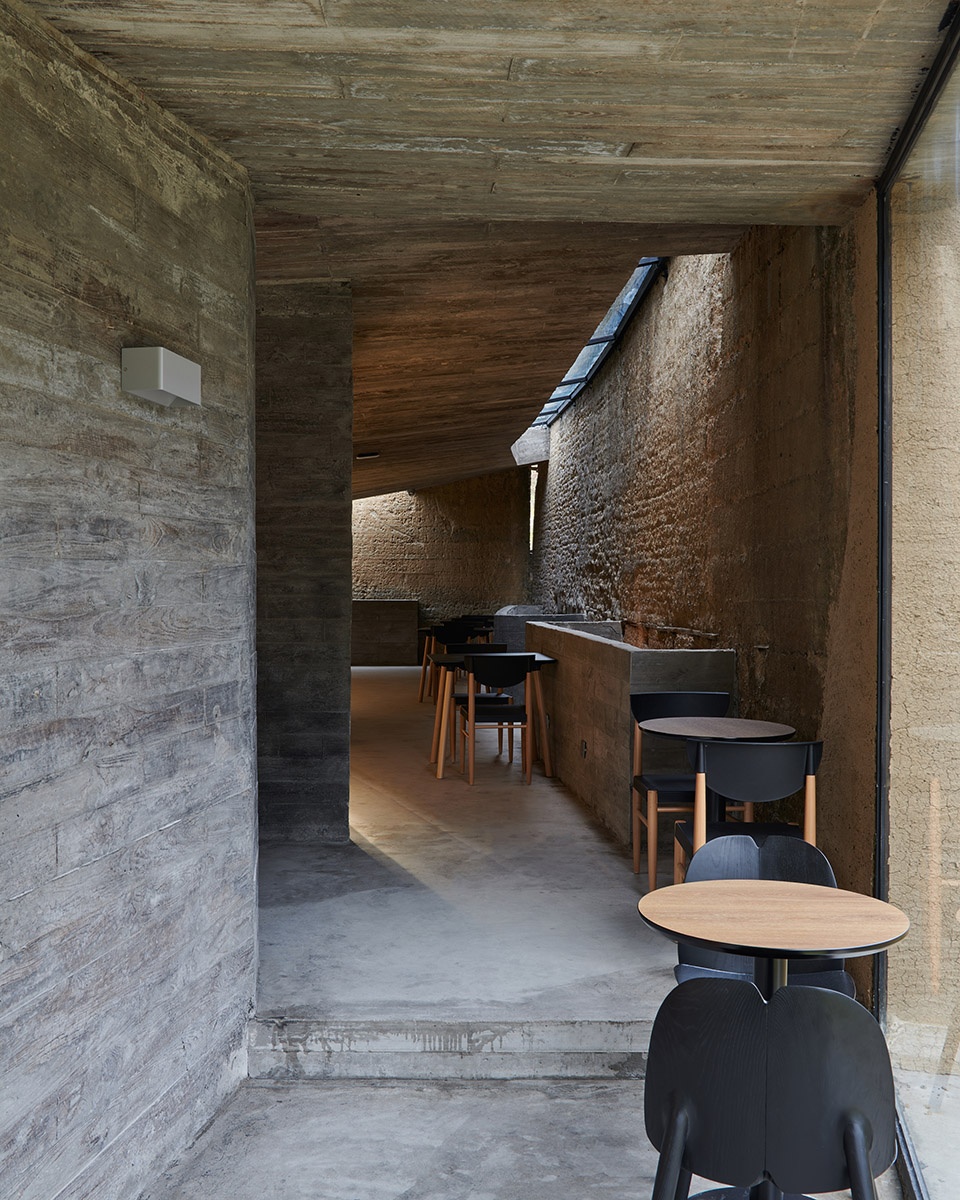 xiadi paddy field bookstore of librairie avant garde china by tao