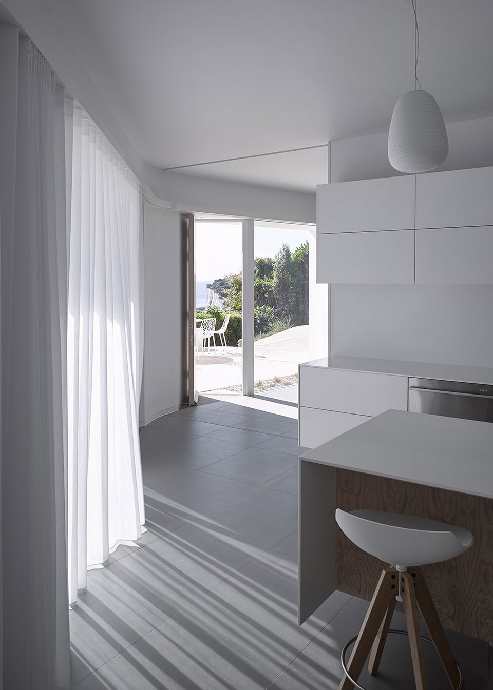 ness point house by tonkin liu