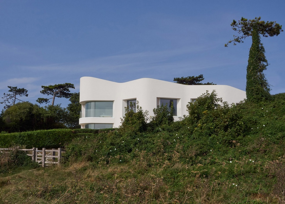 ness point house by tonkin liu