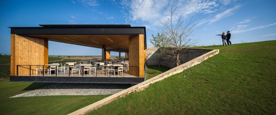 choui fong tea cafe thailand by idin architects