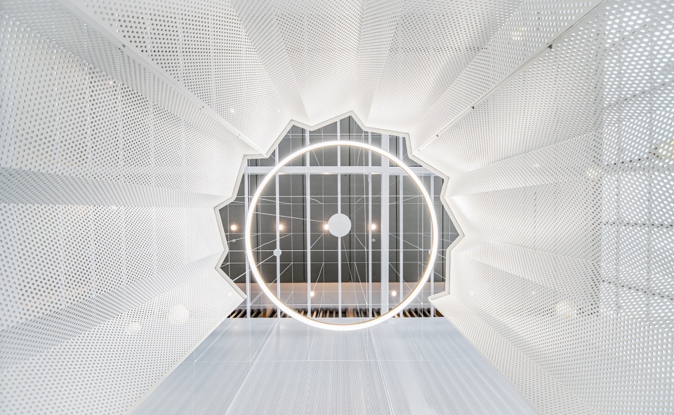 touching shanghai by mur mur lab