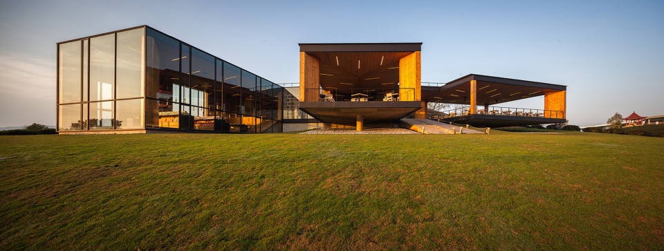 choui fong tea cafe thailand by idin architects